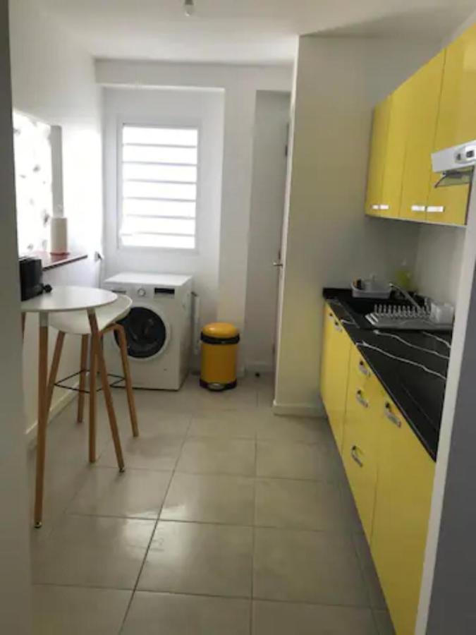 Meuble De Standing Au Coeur Des Commodites Schoelcher Buitenkant foto